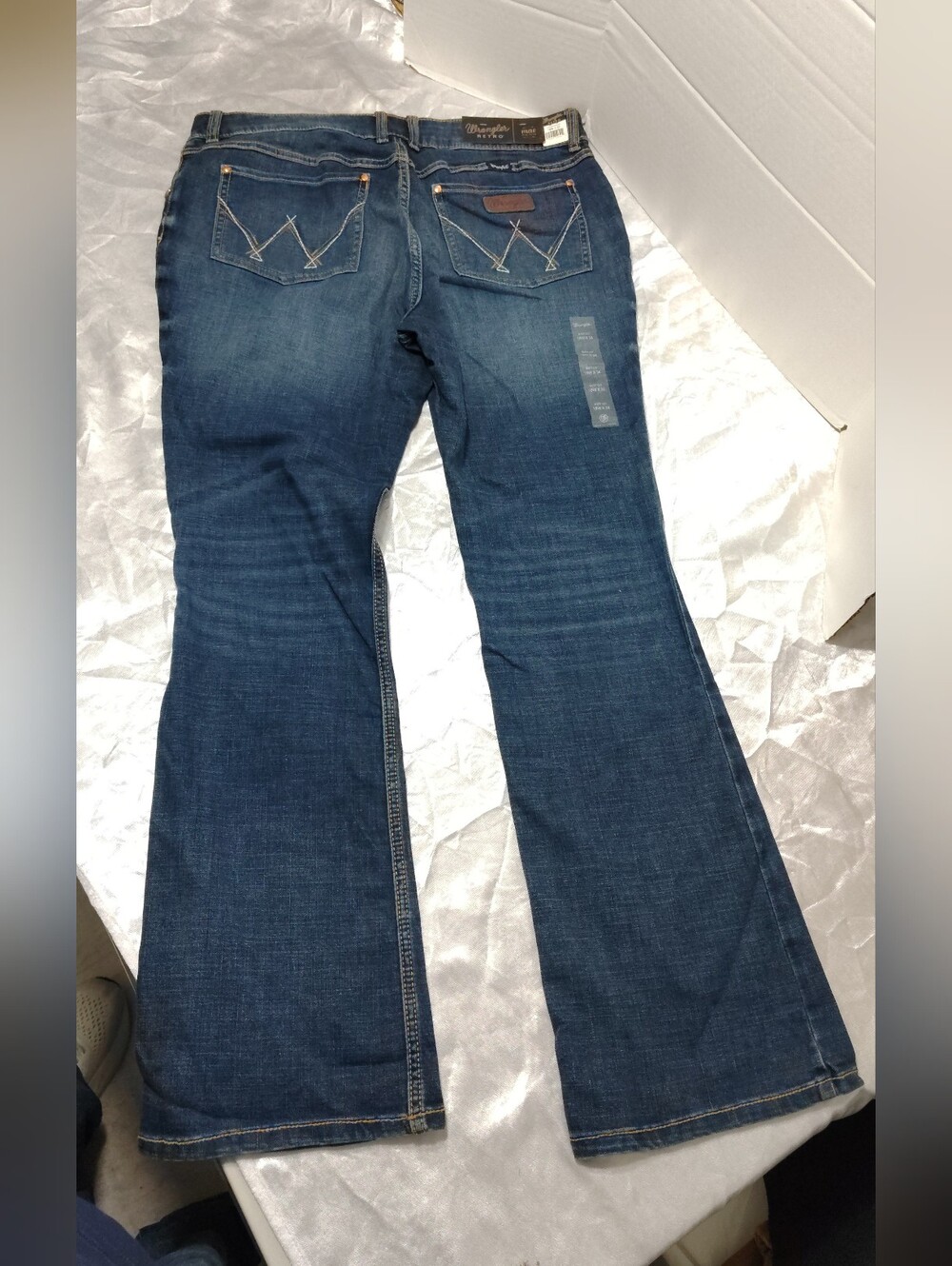 Wrangler Retro Mea Mid-rise, Women - 18 X 34 Boot Cut Jeans ( NEW )
